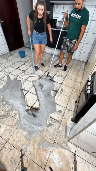 B-Clean™ – O Multiuso Poderoso Que Derrete Qualquer Sujeira e Gordura em Segundos!